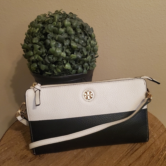Tory Burch Handbags - TORY BURCH Perry White Deep Blue Black Colorblock Pebbled Leather Crossbody Bag
